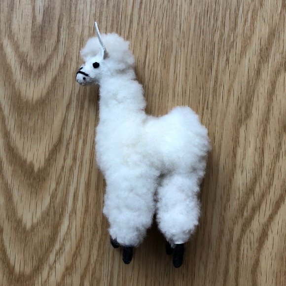 handmade Other - HANDMADE Genuine Alpaca Wool Figurine